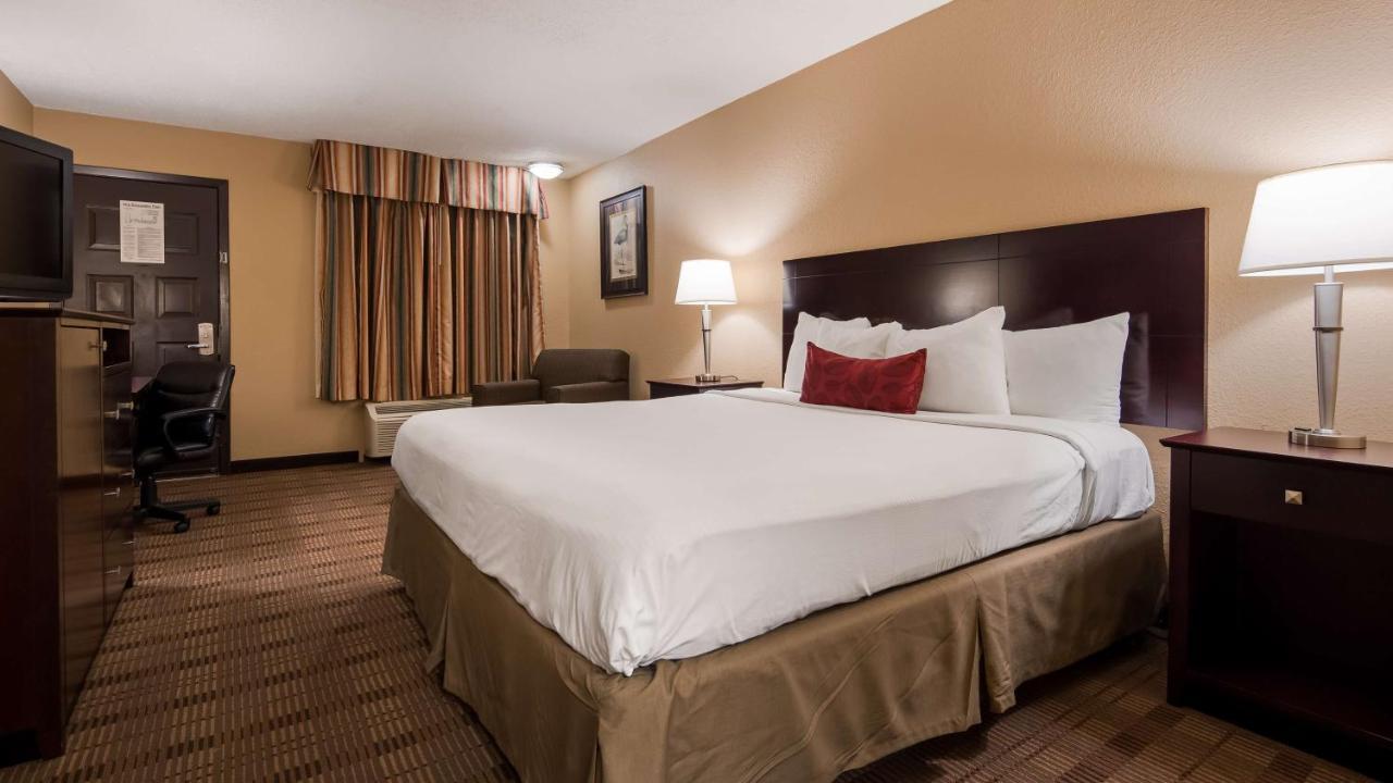 Best Western Of Alexandria Inn & Suites & Conference Center Exterior photo